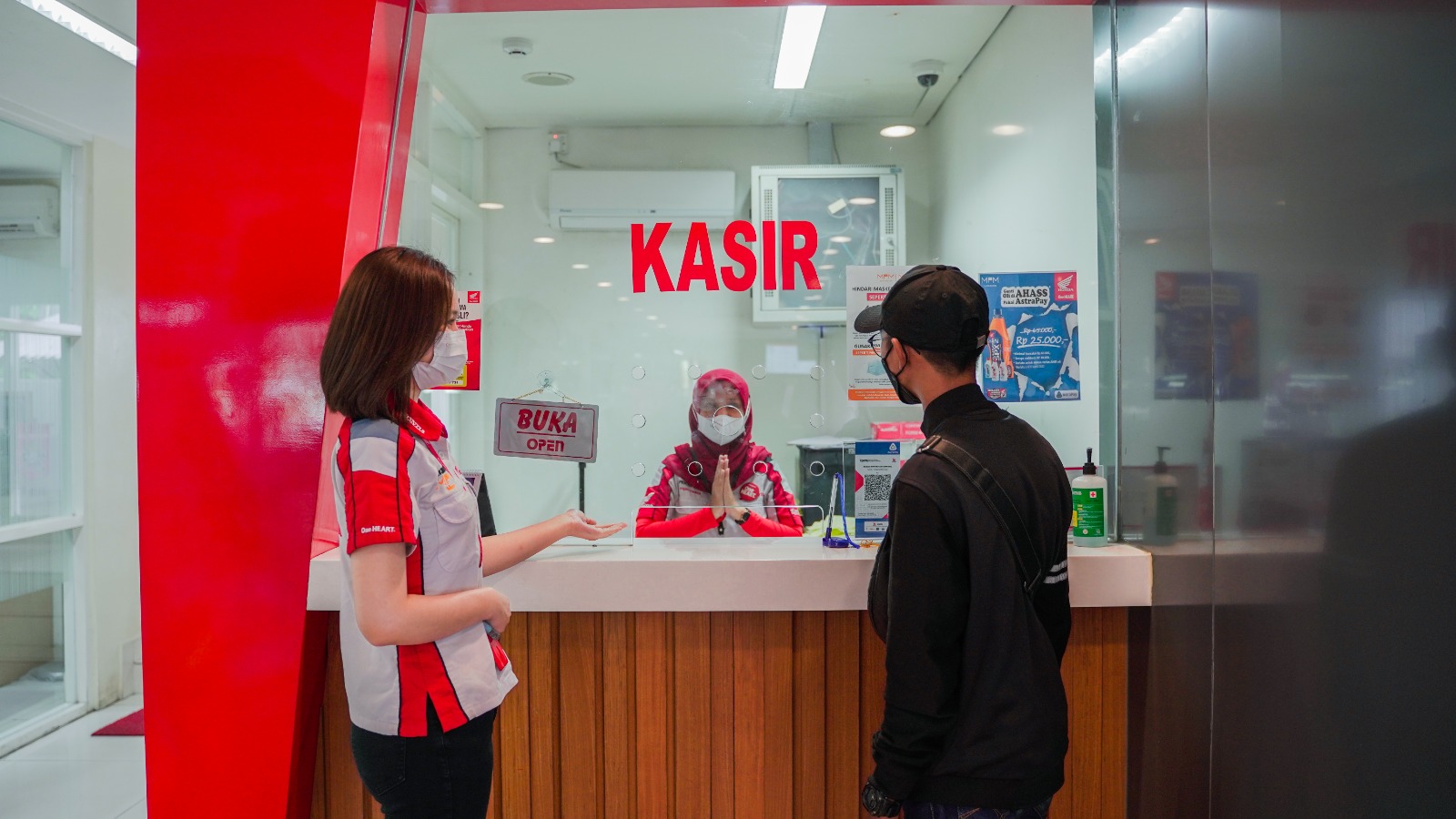 Nyaman dan Aman Beli Motor di Dealer Honda, Konsumenpun Senang